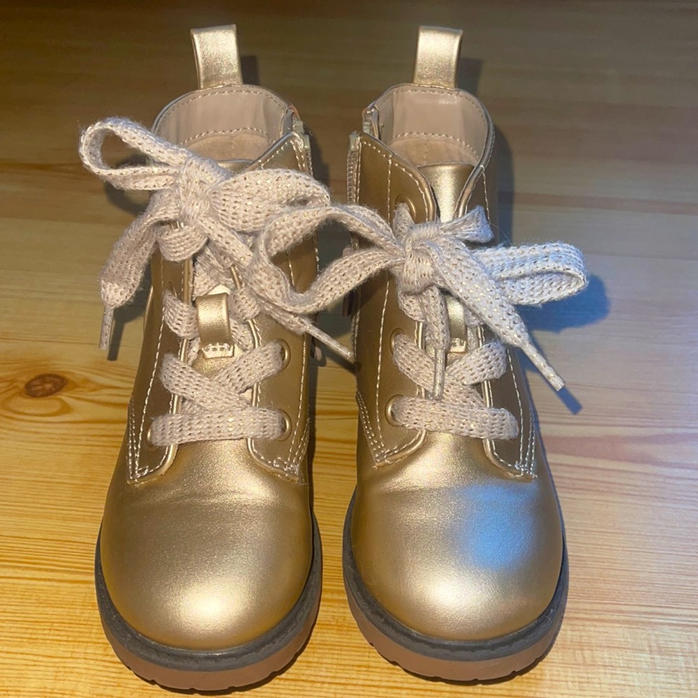Cat & Jack boots